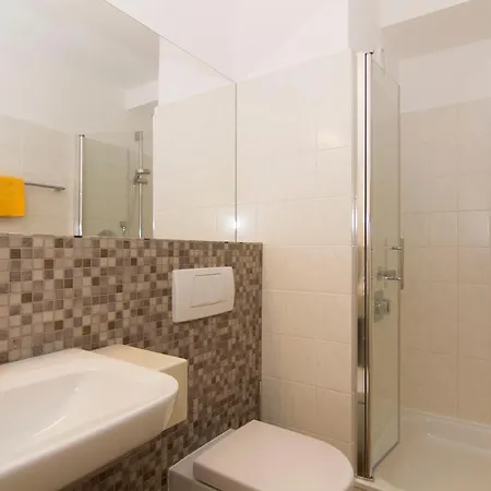 Appartement Trafalgar 126 *